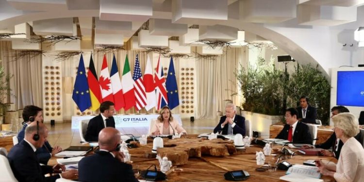 G7 urges Pakistan, India dialogue, US offers help on ‘constructive talks’