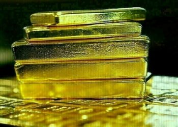 Gold price per tola falls Rs1,900 in Pakistan - Markets