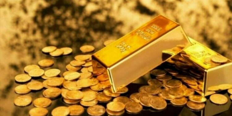 Gold price per tola falls Rs2,300 in Pakistan
