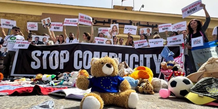 Italian MPs protest at Egypt’s Gaza border against war