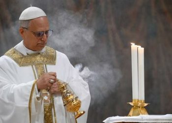 Pope appeals for ‘no more war’ in first Sunday message