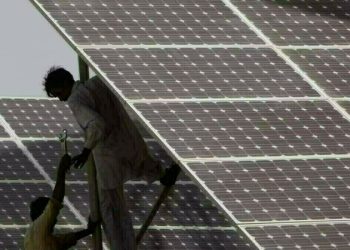Renewable rush continues in Pakistan: Logistics firm to setup 1MW solar plant