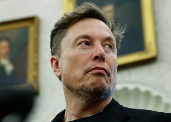 Tesla faces collapsing sales in Canada's Québec province, with new registrations tumbling 85%