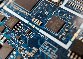 Zoho suspends $700 million chipmaking plan in latest setback for India, sources say - Business & Finance