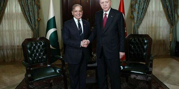 PM Shehbaz, Turkiye’s Erdogan vow to step up measures for boosting trade