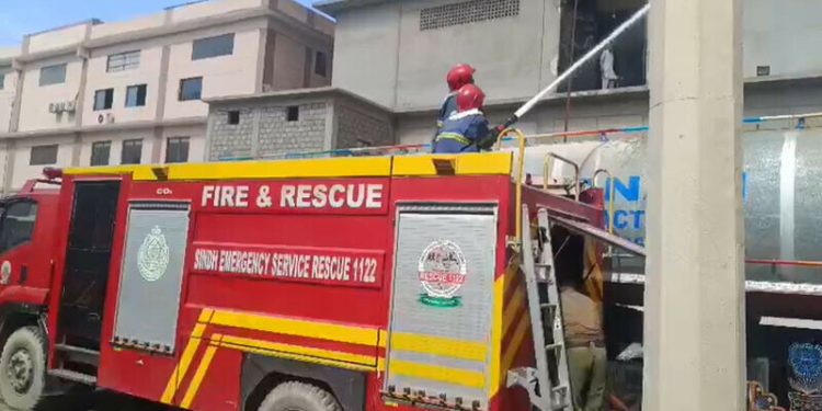 5 injured as blaze in Karachi’s Landhi factory almost under control