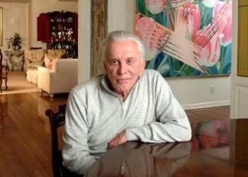 10 celebrities who lived to 100 &mdash; and how they did it