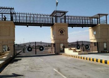 Iran border crossings in Balochistan closed ‘indefinitely’: district administration