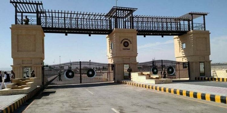 Iran border crossings in Balochistan closed ‘indefinitely’: district administration