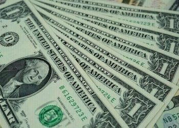 Rupee registers marginal decrease against US dollar