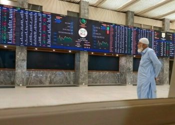 Selling presssure at PSX, KSE-100 sheds over 700 points