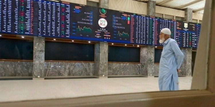 Selling presssure at PSX, KSE-100 sheds over 700 points