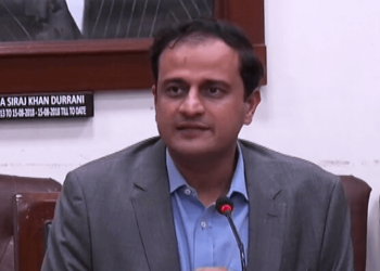 Mayor Wahab seeks fair share of export development fund for Karachi