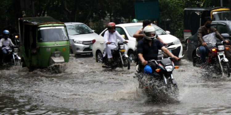 Floods, heavy rains kill 32 in two days