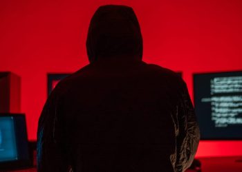 A notorious hacker group is now targeting the aviation industry, the FBI says