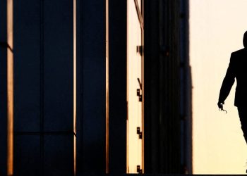 Another bank joins the lineup, telling employees it's time to get back to the office