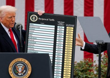 Appeals court sides with Trump, allows tariffs to go into effect