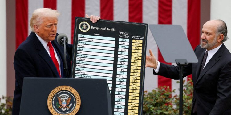 Appeals court sides with Trump, allows tariffs to go into effect