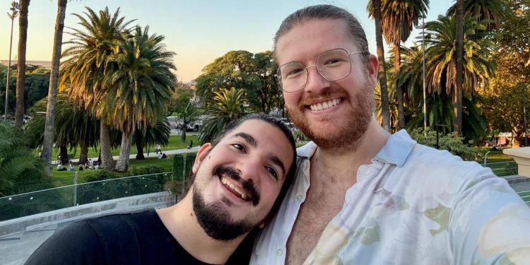 As a digital nomad, I thought dating was impossible. But I had a whirlwind romance in Argentina and developed a long-distance relationship.