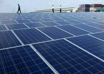 Bangladesh pushes solar to tackle energy woes
