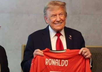Cristiano Ronaldo Sends Signed Portugal Jersey to Donald Trump with “Playing for Peace” Message