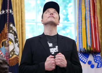 Elon Musk's step away from politics didn't last too long