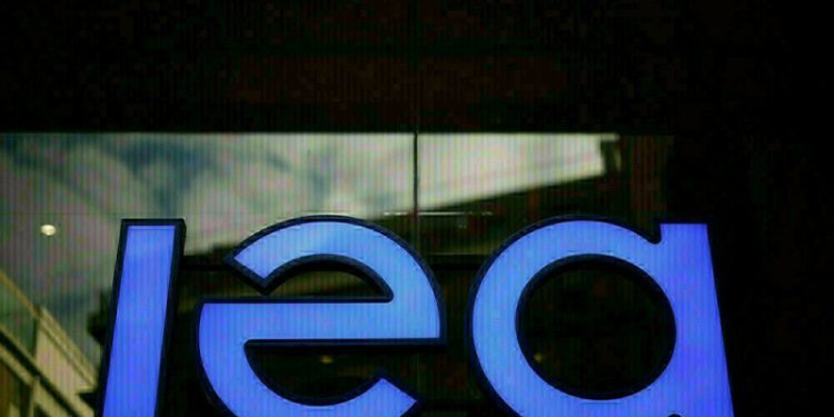 Global oil demand to dip in 2030, first drop since Covid: IEA - Markets