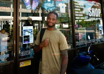 He worked multiple jobs just to pay rent in the US &mdash; so he packed up and moved to Thailand to chase a new life as a fighter