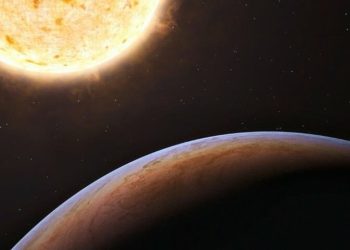 Huge planet discovered orbiting tiny star puzzles scientists