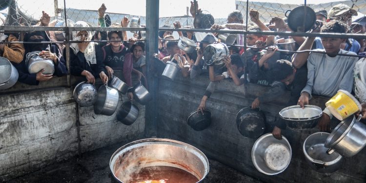 Israel recovers bodies of three Gaza captives as it kills 33 Palestinians