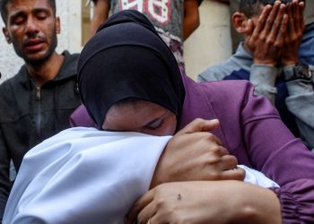 Israeli attacks in Gaza kill more than 70, including several near aid site