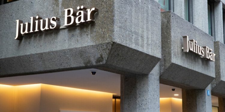 Julius Baer to make further cost cuts of $159 million by 2028