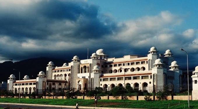 PM Office to Undergo Rs. 343 Million Makeover After Budget