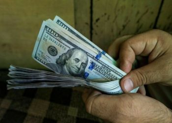 Pakistan leads emerging markets in sovereign risk recovery, says Bloomberg Intelligence