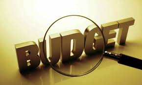 Pakistan’s Economy Exceeds $410 Billion for First Time