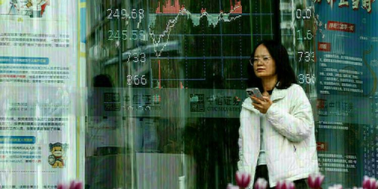 Stocks on guard for payrolls, Tesla tumbles as Trump-Musk bromance sours