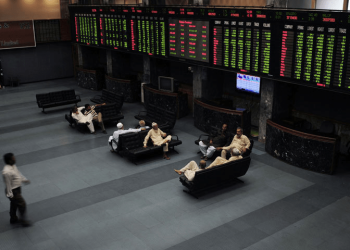 PSX continues positive trajectory to cross 135,000 points barrier