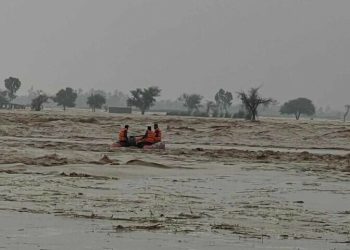 Chakwal faces flash floods after receiving 400mm rain in 10 hours