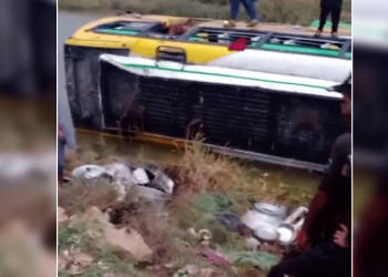 6 killed, 12 injured as bus overturns in Sindh’s Thatta: rescue service