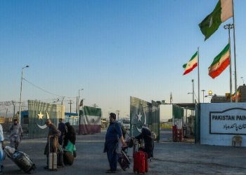 Pakistani pilgrims barred from by-road travel to Iran, Iraq this Arbaeen: interior minister