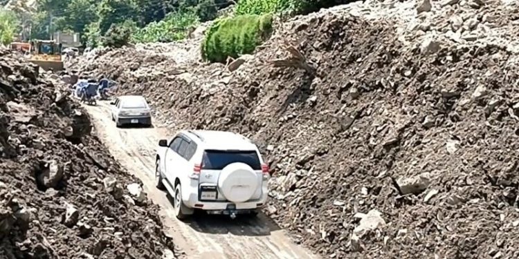 Babusar Highway partially reopened as search operations continue in GB