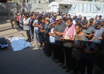 EU top diplomat tells Israel to stop killing Gazans at aid points