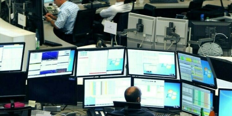 European shares close lower as US-EU trade deal draws mixed response
