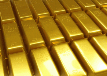 Gold price per tola falls Rs900 in Pakistan
