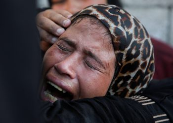 Hamas agrees to release 10 captives as Israeli attacks kill 74 in Gaza