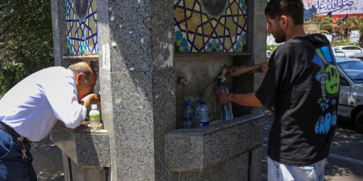 Heatwave hits water, electricity supplies across much of Iran