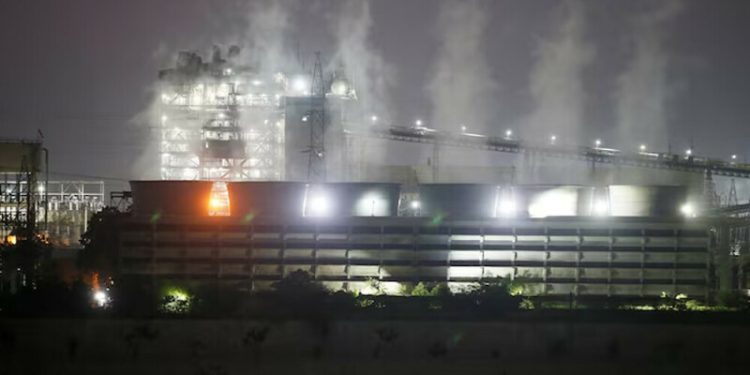 India eases sulphur emission rules for coal power plants, reversing decade-old mandate
