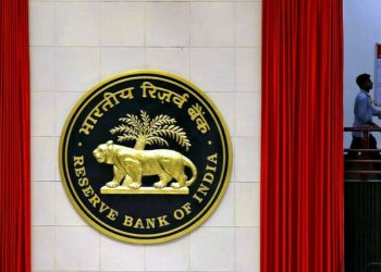 India’s $700 billion plus FX reserve pile, leaner forward book bolster rupee shield