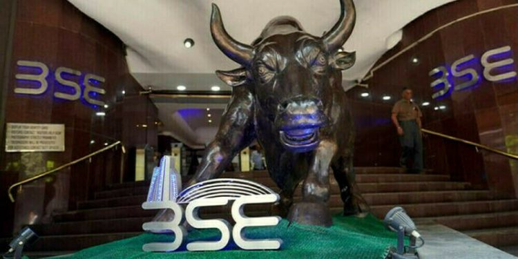 India’s equity benchmarks log weekly losses as IT stocks drag