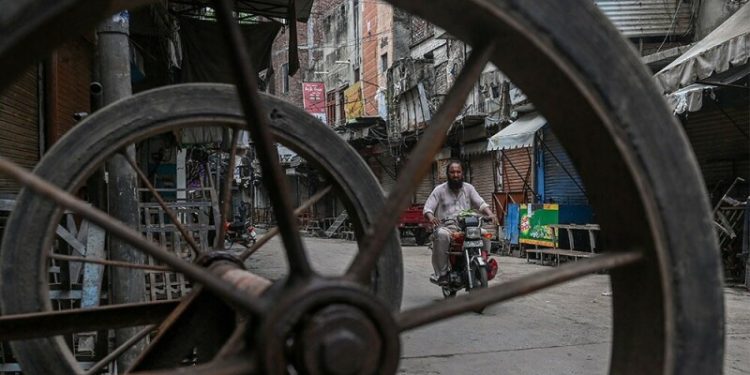 Karachi, Lahore hit by strike against ‘anti-business’ tax measures - Markets